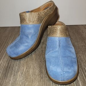 Ariat women's clogs sz 6